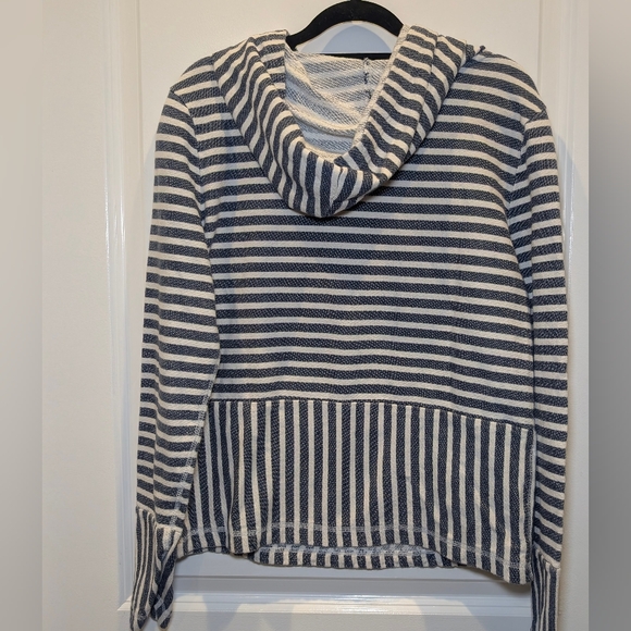 J.Crew Nautical Striped Popover Hoodie Sweater Size M Mixed Media Coastal Knit - Picture 2 of 4